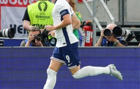 问鼎娱乐官方网站-英超球队收入 2017:2017赛季英超各球队的收入分析与分布 .